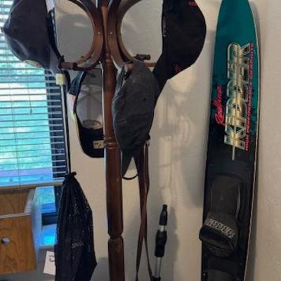 Hat tree