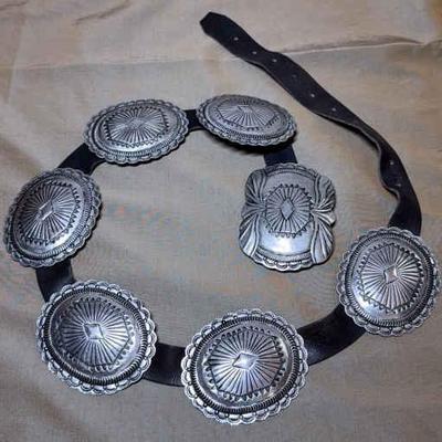 Women s oval concho belt
