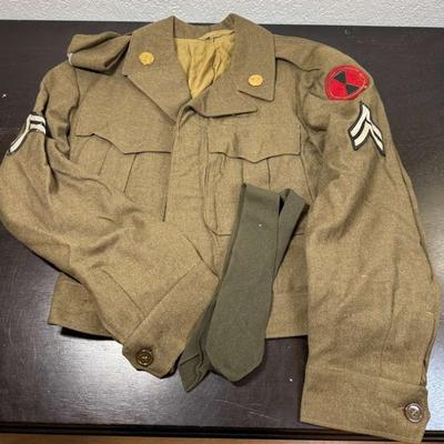 1944 wool field jacket with 7th infantry division patch