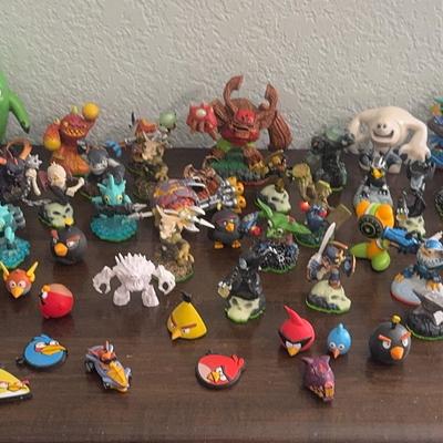 Mystery Lot: Skylander and Other Video Game Figurines