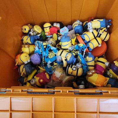 Mystery Tote of Minions