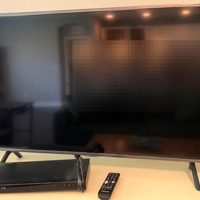 38”x22” Samsung TV