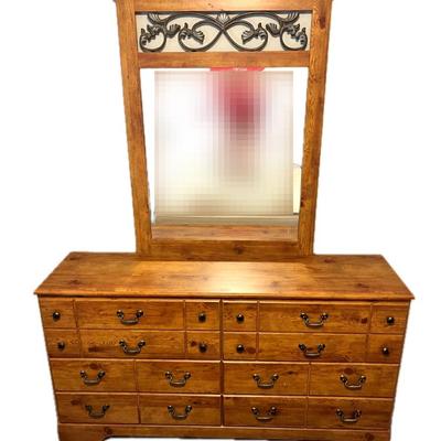 Ashley Furniture: Bittersweet Queen Panel Bed with Mirrored Dresser Lot2