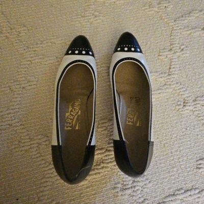 Classic Salvatore Ferragamo Two-Tone Pumps - Size 7AA