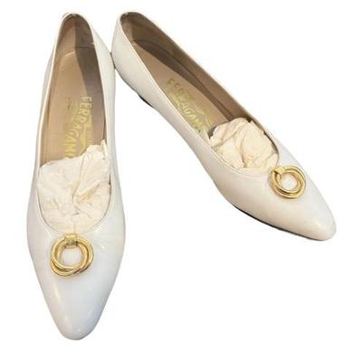 Vintage  Salvatore Ferragamo women's leather pumps Size 7AA