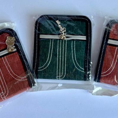 Men's wallets, bi fold (green and red)
