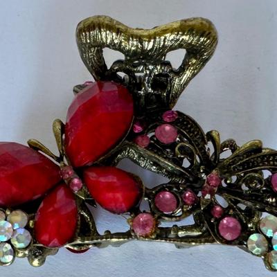 Metal hair claw clip with rhinestones, 2.5" red