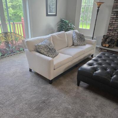 PAIR OF WHITE SOFAS BY LUXE