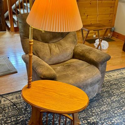 Lamp/End Table With Storage 