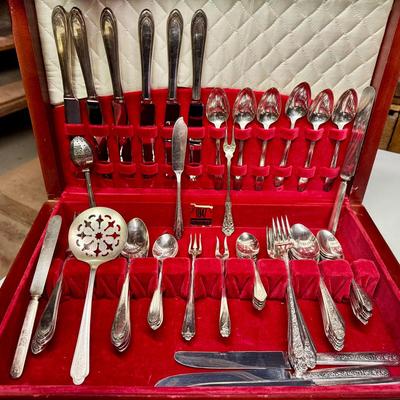 Silverplate Cutlery Feat. 1847 Roger's