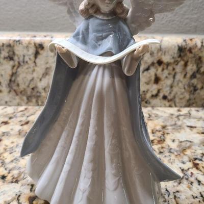 Lladrō Valencia-España Porcelain Angel