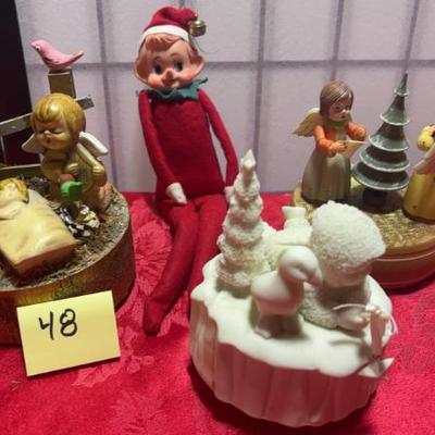 Sale Photo Thumbnail #64: Xmas music boxes