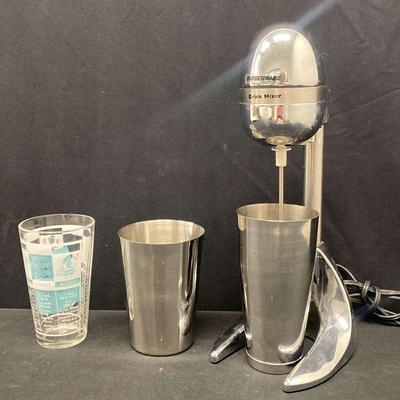 Farberware Drink Mixer (working) w/accesories (4pcs Total)
