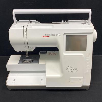 Bernina Bernette Deco 340 Programmable Embroidery Machine With Cover
