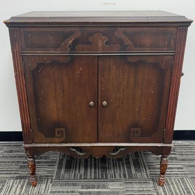 Vintage Columbia Phonograph Player