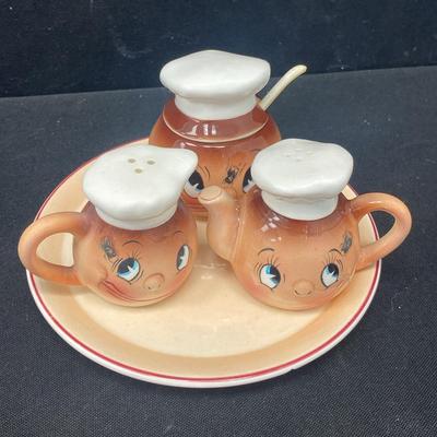 Oh My A Fly By Ucagco Condiment Set