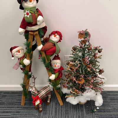 Snowmen, Apples, And Gingham