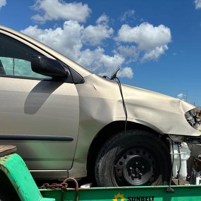 Parts Car 2006 Toyota Corolla 40,000 Miles on the engine and Transition.  Title