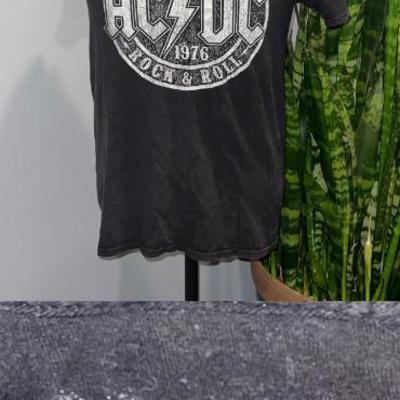 Ac dc 2022 high voltage rock roll black tee sz medium