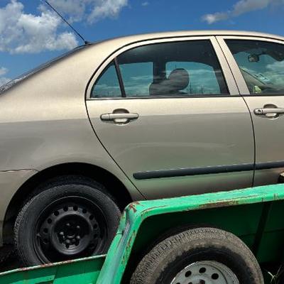 Parts Car 2006 Toyota Corolla 40,000 Miles on the engine and Transition.  Title