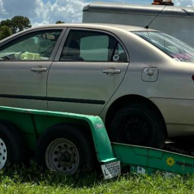 Parts Car 2006 Toyota Corolla 40,000 Miles on the engine and Transition.  Title