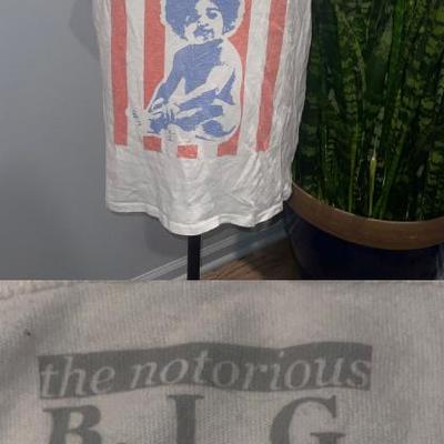 The notorious b i.g. american eagle white tee sz large