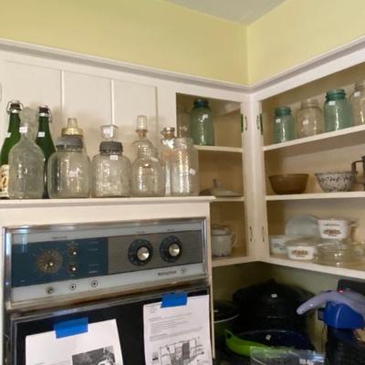 Sale Photo Thumbnail #72: kitchen collectibles