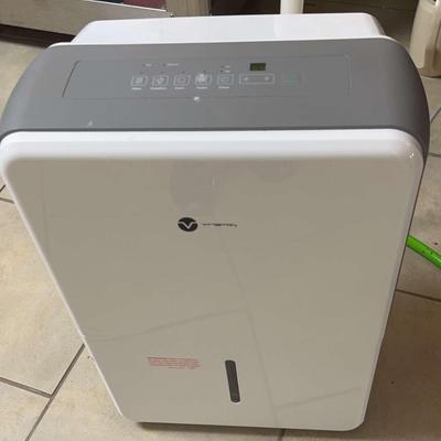 Veremi Portable Dehumidifier – Powers On