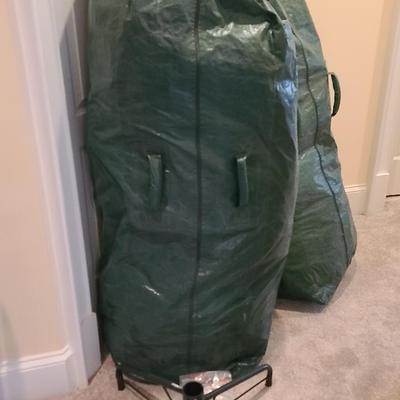Balsam Hill 9' Pre-Lit Ocala Spruce Pine Christmas Tree with Storage Bags and Stand