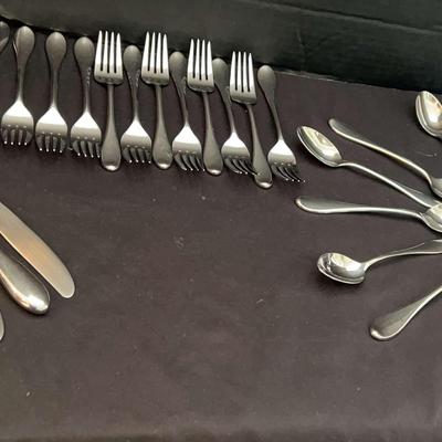 Elegant Gorham Stainless Steel Flatware Set – Timeless Modern Design