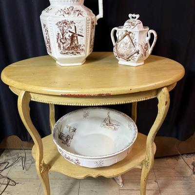 Vintage Porcelain Ivory Ware & Table 