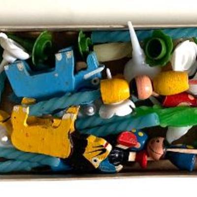 Sale Photo Thumbnail #101: Vtg. cake decorations