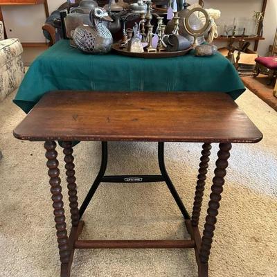 Spindle Bobbin Leg Side Table