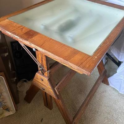 Small Lighted Drafting Table