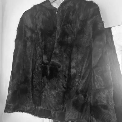Capelet Fur 