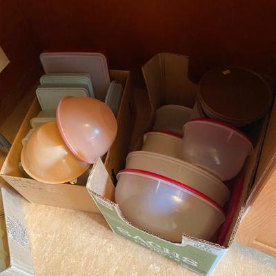 TUPPERWARE!