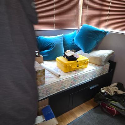 Sale Photo Thumbnail #128