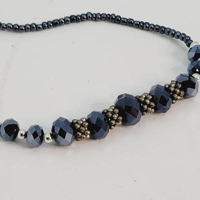Faceted Glass Necklace Great Retro Style