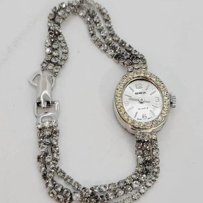 Geneva Rhinestone Case and Band Ladies Watch Vintage 