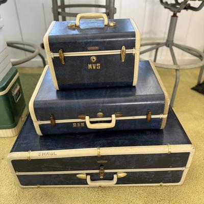 Sale Photo Thumbnail #49: vintage luggage 