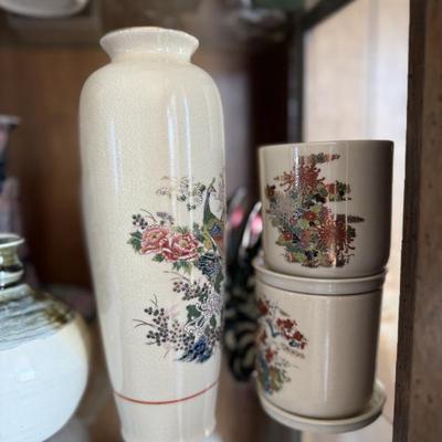 Sale Photo Thumbnail #52: porcelain 