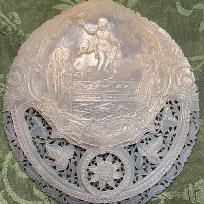 Shell carving 