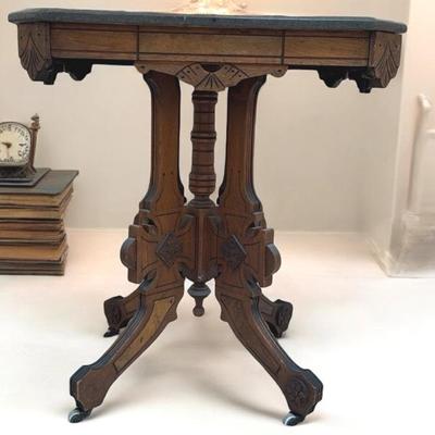 Federal Style table