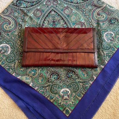 Eel skin clutch