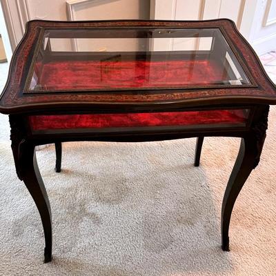 Curio table 