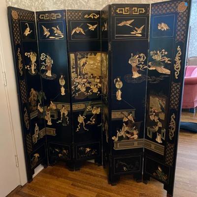 Sale Photo Thumbnail #44: Vintage Chinoiserie Black Lacquered Hand Painted Six-Panel, Double Sided, Screen Room Divider