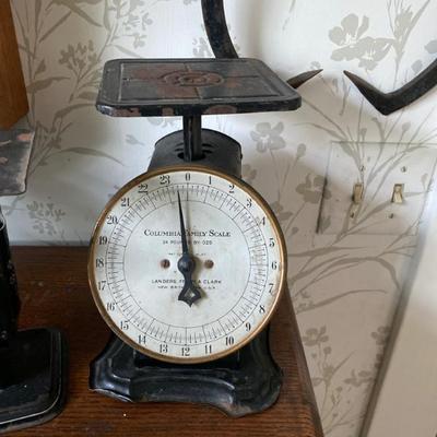 Sale Photo Thumbnail #137: Antique Columbia Family Scale