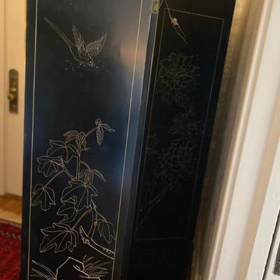 Sale Photo Thumbnail #45: Vintage Chinoiserie Black Lacquered Hand Painted Six-Panel, Double Sided, Screen Room Divider
