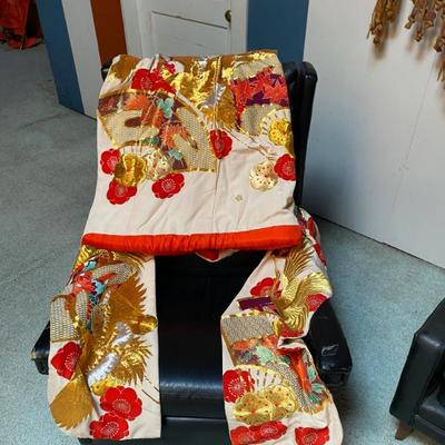 Sale Photo Thumbnail #31: Vintage high-quality Japanese Silk embroidered Kimono and Obi belt.