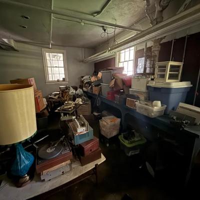 Estate sale photo